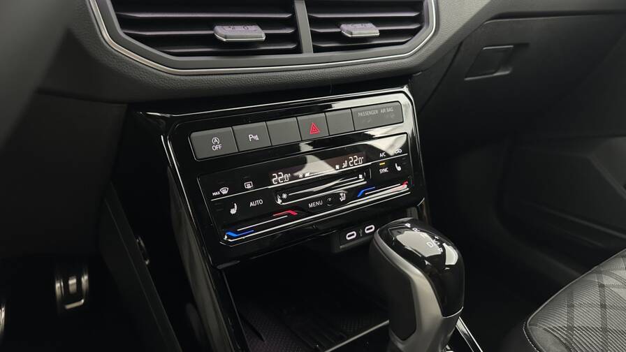 Mandataire Automobile neuf, recherche de Volkswagen T-cross-1-0-tsi-116ch-r-line-dsg7 - E-Motors