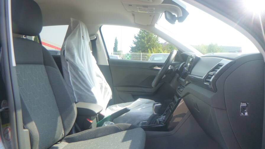 Mandataire Automobile neuf, recherche de Volkswagen T-cross-1-0-tsi-116-start-stop-dsg7-life - E-Motors