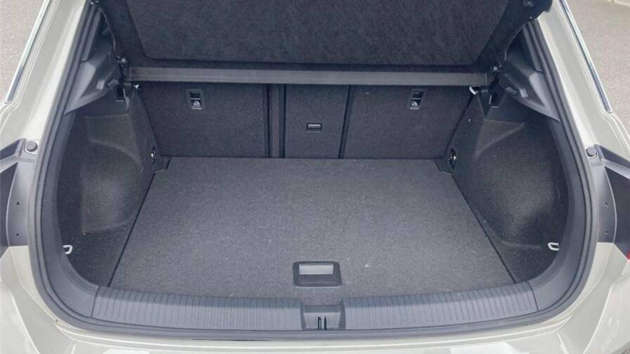 Mandataire Automobile occasion, recherche de Volkswagen T-roc-1-5-tsi-evo2-150-start-stop-dsg7-r-line-edition - E-Motors