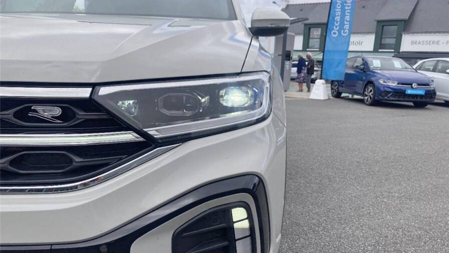 Mandataire Automobile occasion, recherche de Volkswagen T-roc-1-5-tsi-evo2-150-start-stop-dsg7-r-line-edition - E-Motors