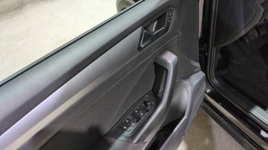 Mandataire Automobile neuf, recherche de Volkswagen T-roc-2-0-tdi-150-start-stop-dsg7-life-plus-plus-jantes-17-plus-sieges-chauffants - E-Motors