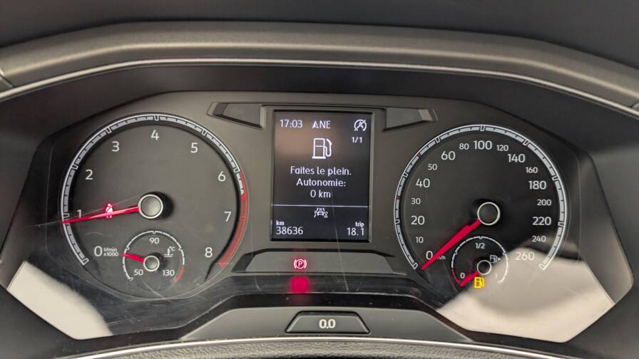 Mandataire Automobile occasion, recherche de Volkswagen T-roc-1-0-tsi-115-start-stop-bvm6-lounge-business - E-Motors