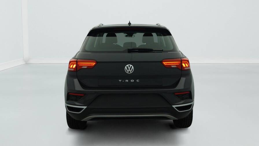 Mandataire Automobile occasion, recherche de Volkswagen T-roc-1-0-tsi-115-start-stop-bvm6-lounge-business - E-Motors