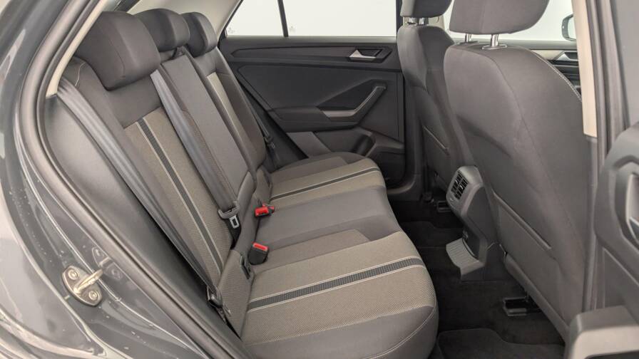 Mandataire Automobile occasion, recherche de Volkswagen T-roc-1-0-tsi-115-start-stop-bvm6-lounge-business - E-Motors