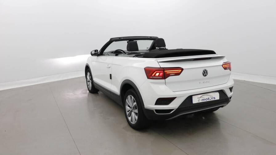 Mandataire Automobile occasion, recherche de Volkswagen T-roc-cabriolet-1-0-tsi-110-start-stop-bvm6-style - E-Motors