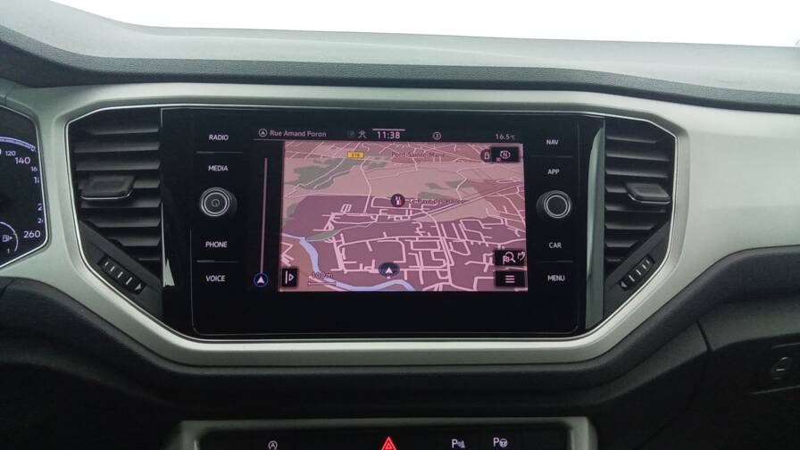 Mandataire Automobile occasion, recherche de Volkswagen T-roc-cabriolet-1-0-tsi-110-start-stop-bvm6-style - E-Motors