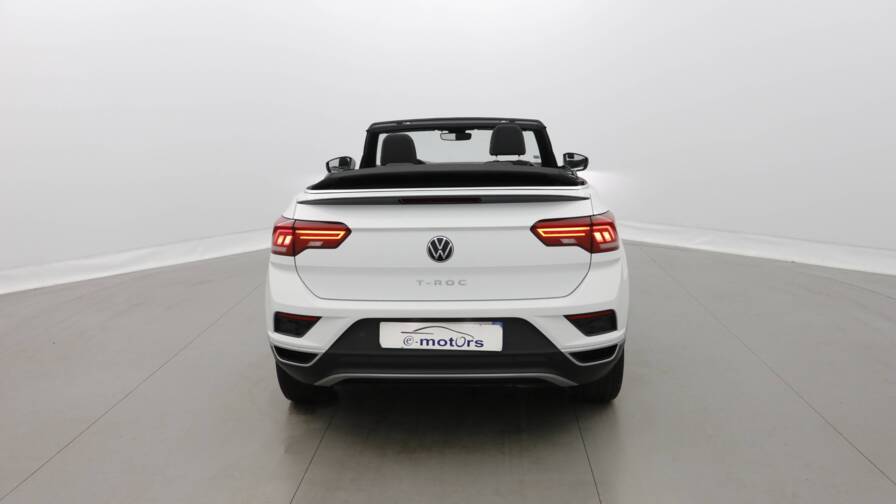 Mandataire Automobile occasion, recherche de Volkswagen T-roc-cabriolet-1-0-tsi-110-start-stop-bvm6-style - E-Motors