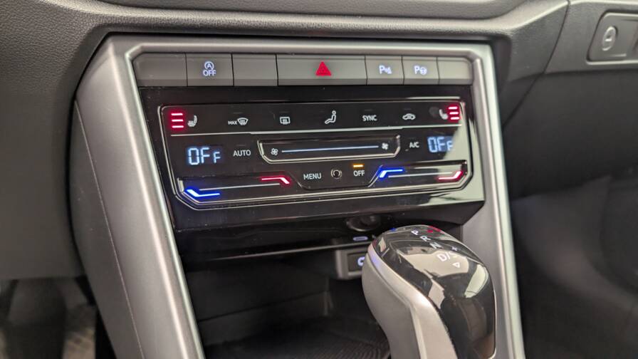 Mandataire Automobile occasion, recherche de Volkswagen T-roc-cabriolet-1-5-tsi-evo-150-start-stop-dsg7-style - E-Motors