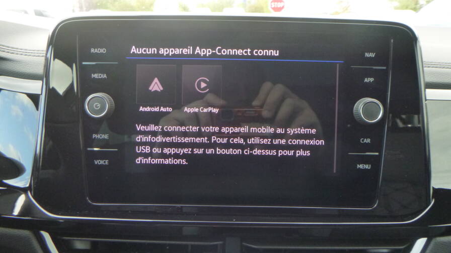 Mandataire Automobile neuf, recherche de Volkswagen T-roc-tdi-150-dsg7-r-line-edition-plus-jantes-19-plus-toit-vitr-plus-pack-black - E-Motors