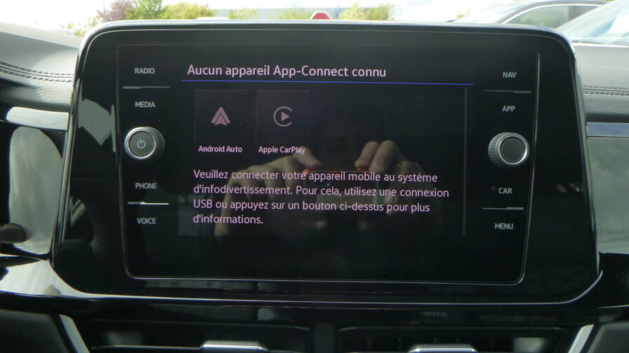 Mandataire Automobile neuf, recherche de Volkswagen T-roc-tdi-150-dsg7-r-line-edition-plus-jantes-19-plus-toit-vitr-plus-pack-black - E-Motors