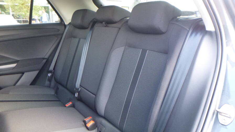 Mandataire Automobile neuf, recherche de Volkswagen T-roc-tdi-150-dsg7-vw-edition-plus-si-ges-av-chauffants-plus-alarme - E-Motors