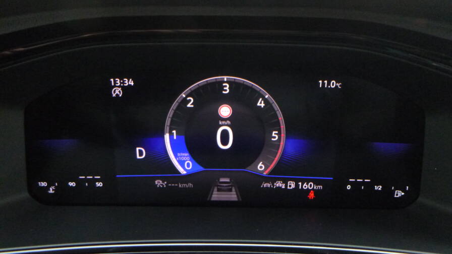 Mandataire Automobile neuf, recherche de Volkswagen T-roc-tdi-150-dsg7-r-line-edition-plus-jantes-19-plus-toit-vitr-plus-pack-black - E-Motors