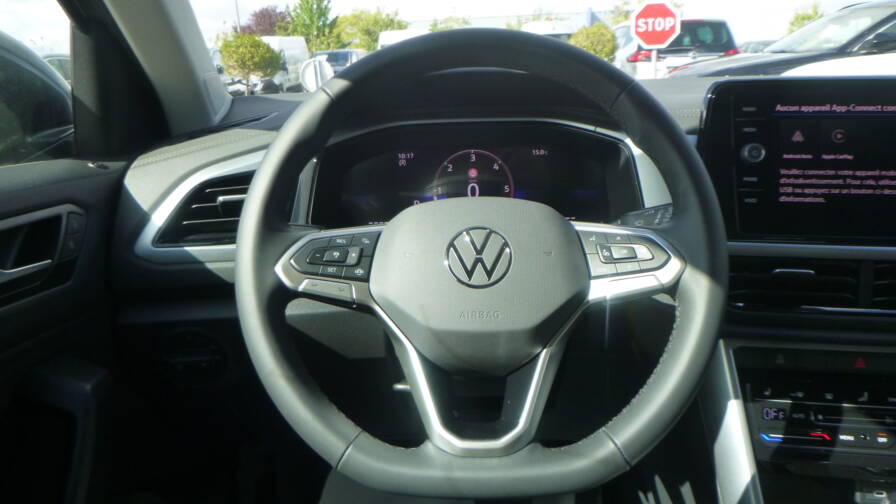 Mandataire Automobile neuf, recherche de Volkswagen T-roc-tdi-150-dsg7-vw-edition-plus-si-ges-av-chauffants-plus-alarme - E-Motors