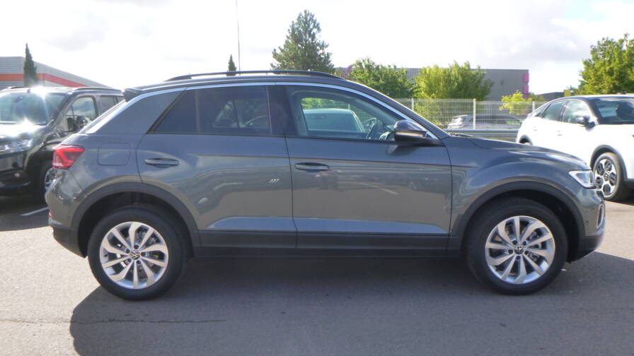 Mandataire Automobile neuf, recherche de Volkswagen T-roc-tdi-150-dsg7-vw-edition-plus-si-ges-av-chauffants-plus-alarme - E-Motors