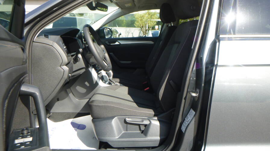 Mandataire Automobile neuf, recherche de Volkswagen T-roc-tdi-150-dsg7-vw-edition-plus-si-ges-av-chauffants-plus-alarme - E-Motors