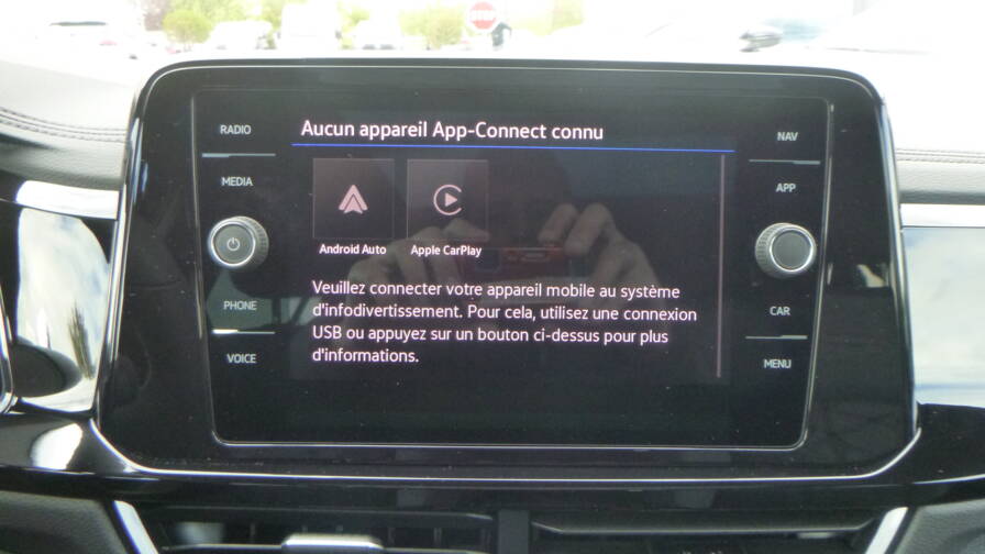 Mandataire Automobile neuf, recherche de Volkswagen T-roc-tdi-150-dsg7-r-line-edition-plus-jantes-19-plus-toit-vitr-plus-pack-black - E-Motors