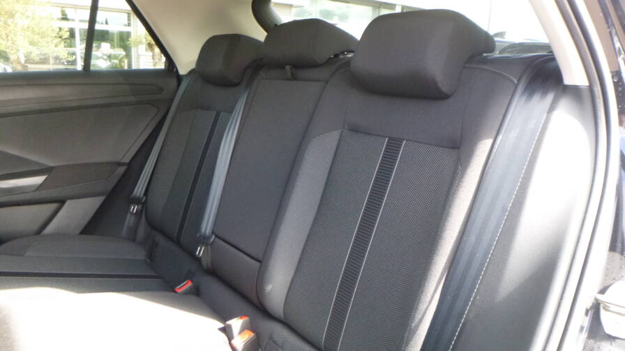 Mandataire Automobile neuf, recherche de Volkswagen T-roc-tdi-150-dsg7-vw-edition-plus-si-ges-av-chauffants-plus-alarme - E-Motors