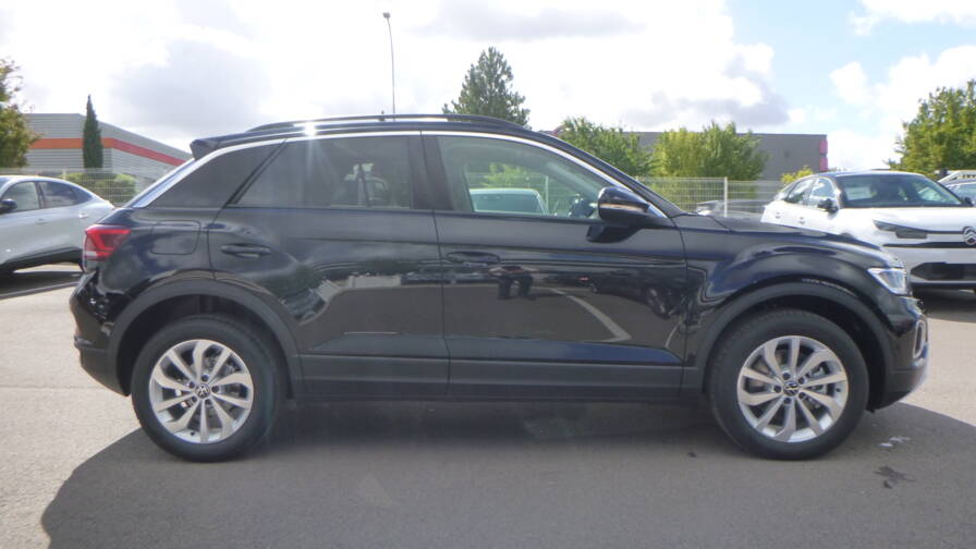 Mandataire Automobile neuf, recherche de Volkswagen T-roc-tdi-150-dsg7-vw-edition-plus-si-ges-av-chauffants-plus-alarme - E-Motors