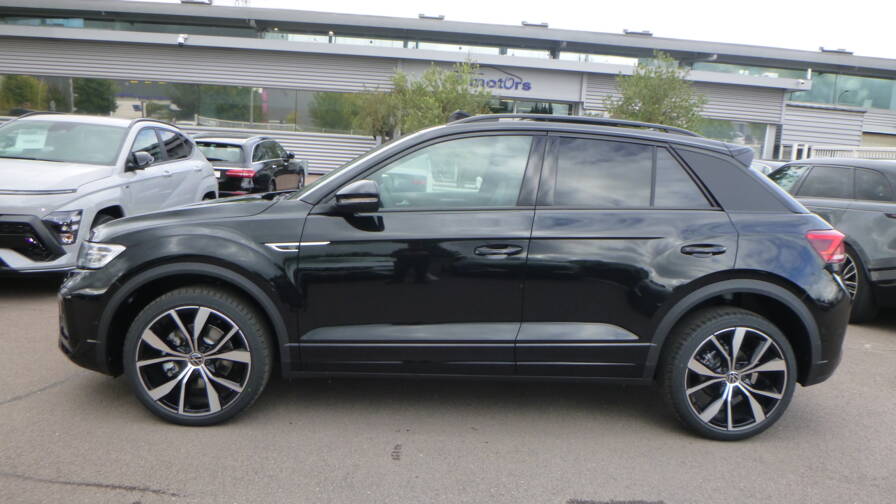 Mandataire Automobile neuf, recherche de Volkswagen T-roc-tdi-150-dsg7-r-line-edition-plus-jantes-19-plus-toit-vitr-plus-pack-black - E-Motors