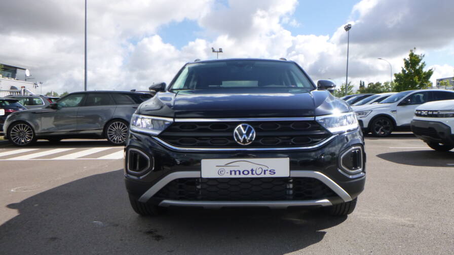Mandataire Automobile neuf, recherche de Volkswagen T-roc-tdi-150-dsg7-vw-edition-plus-si-ges-av-chauffants-plus-alarme - E-Motors