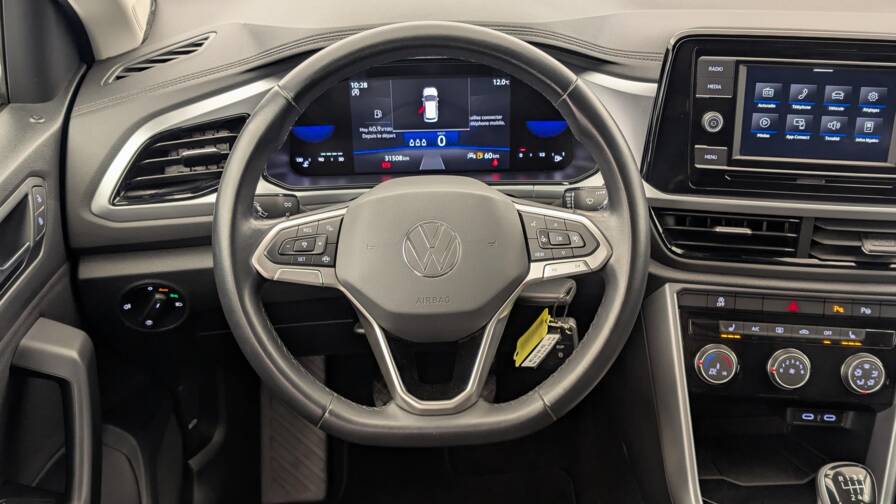 Mandataire Automobile occasion, recherche de Volkswagen T-roc-1-0-tsi-110-start-stop-bvm6-life - E-Motors