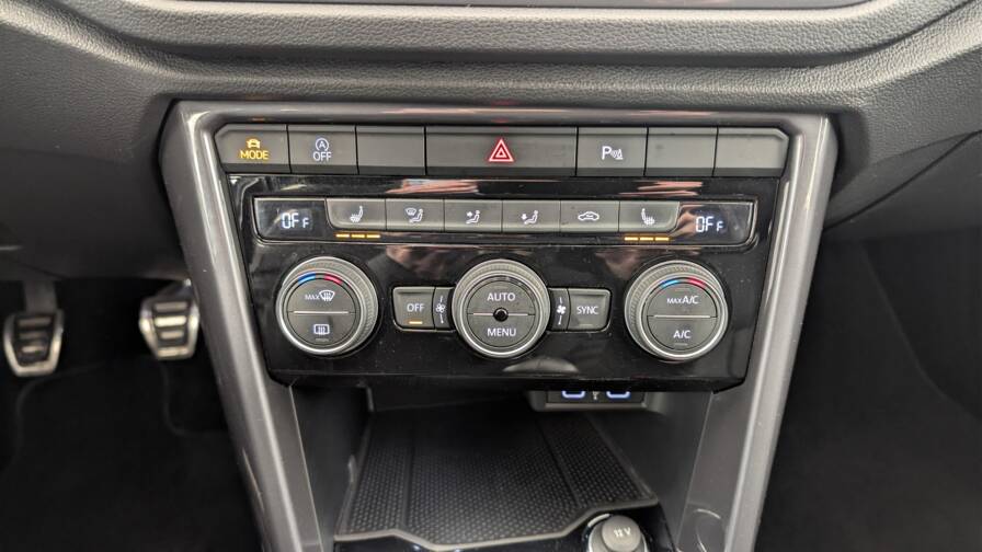 Mandataire Automobile occasion, recherche de Volkswagen T-roc-1-5-tsi-150-evo-start-stop-bvm6-carat - E-Motors