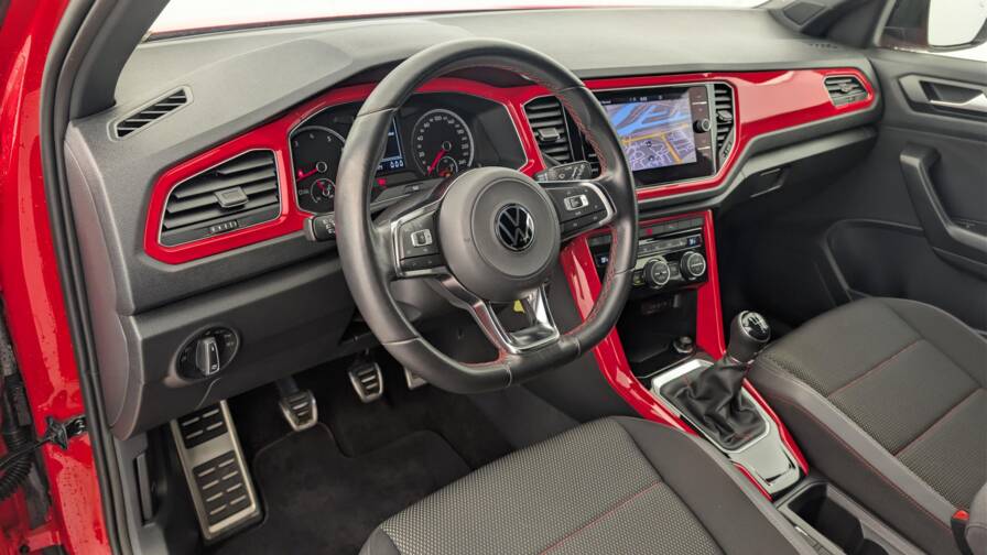 Mandataire Automobile occasion, recherche de Volkswagen T-roc-1-5-tsi-150-evo-start-stop-bvm6-carat - E-Motors