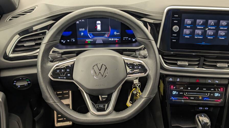 Mandataire Automobile occasion, recherche de Volkswagen T-roc-1-5-tsi-evo-150-start-stop-dsg7-r-line - E-Motors