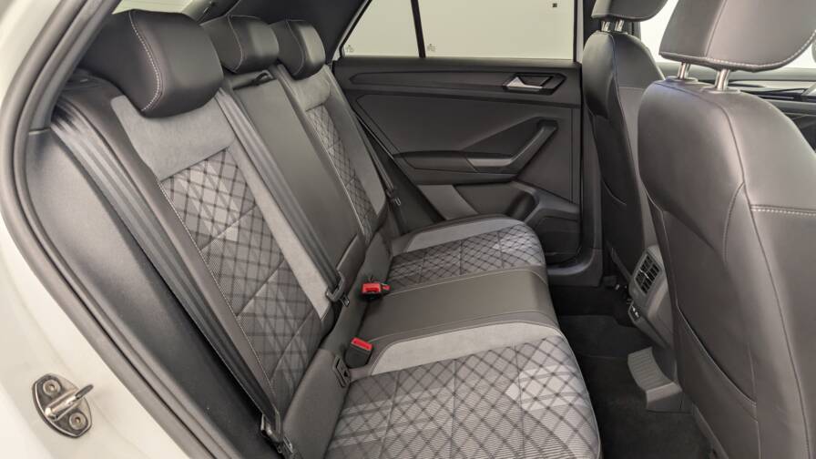 Mandataire Automobile occasion, recherche de Volkswagen T-roc-1-5-tsi-evo-150-start-stop-dsg7-r-line - E-Motors