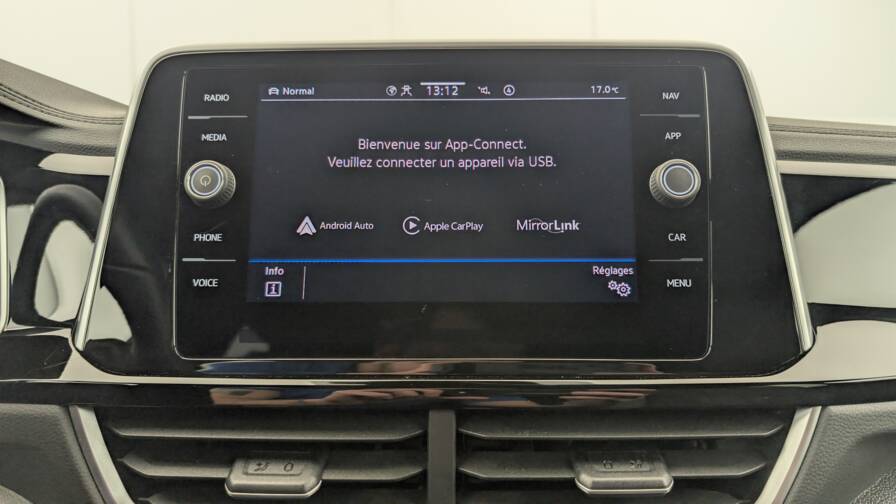 Mandataire Automobile occasion, recherche de Volkswagen T-roc-1-5-tsi-evo-150-start-stop-dsg7-r-line - E-Motors