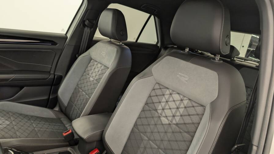 Mandataire Automobile occasion, recherche de Volkswagen T-roc-1-5-tsi-evo-150-start-stop-dsg7-r-line - E-Motors