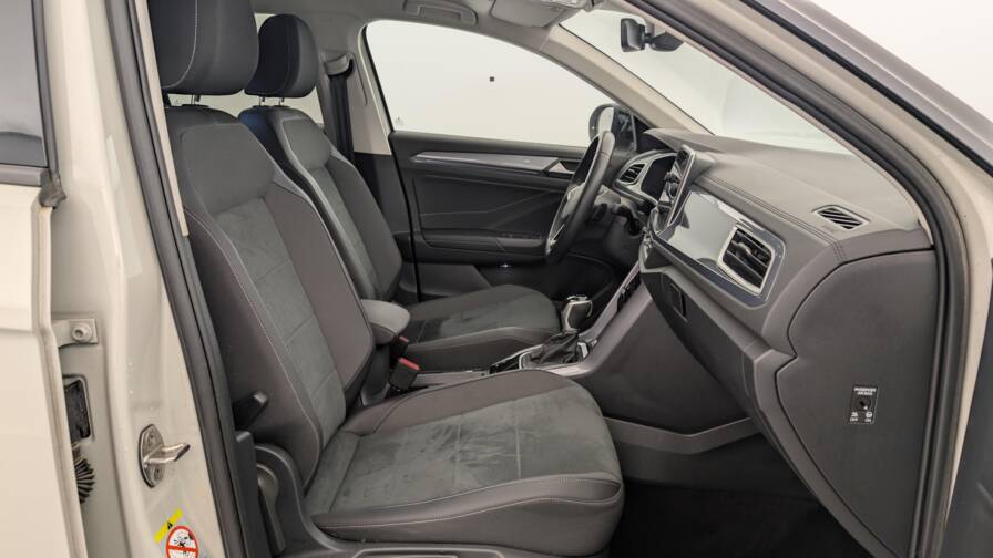 Mandataire Automobile occasion, recherche de Volkswagen T-roc-1-5-tsi-evo-150-start-stop-dsg7-style - E-Motors