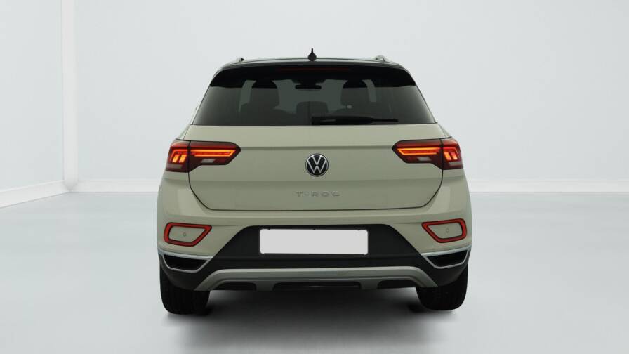 Mandataire Automobile occasion, recherche de Volkswagen T-roc-1-5-tsi-evo-150-start-stop-dsg7-style - E-Motors