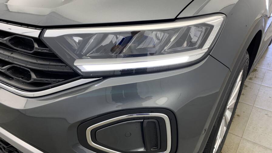 Mandataire Automobile neuf, recherche de Volkswagen T-roc-1-5-tsi-evo2-150-start-stop-dsg7-life - E-Motors