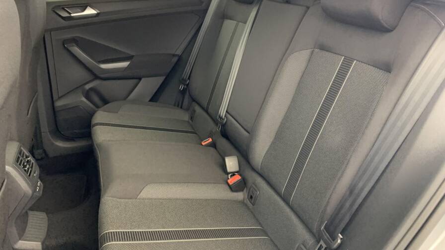 Mandataire Automobile neuf, recherche de Volkswagen T-roc-1-5-tsi-evo2-150-start-stop-dsg7-life - E-Motors