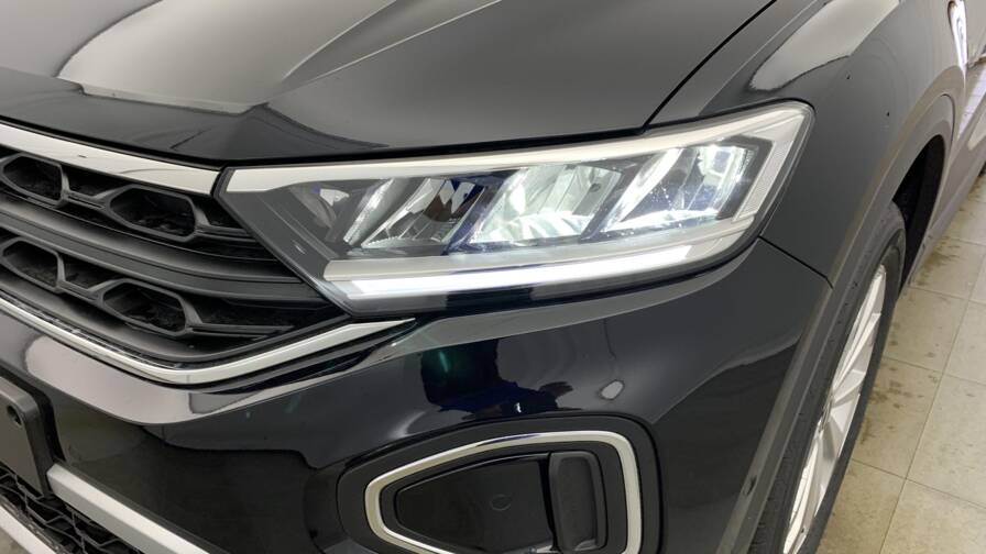 Mandataire Automobile neuf, recherche de Volkswagen T-roc-1-5-tsi-evo2-150-start-stop-dsg7-life - E-Motors