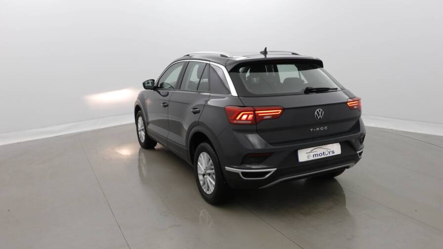 Mandataire Automobile occasion, recherche de Volkswagen T-roc-tsi-150-dsg7-lounge-plus-cam-ra-de-recul-plus-gps - E-Motors
