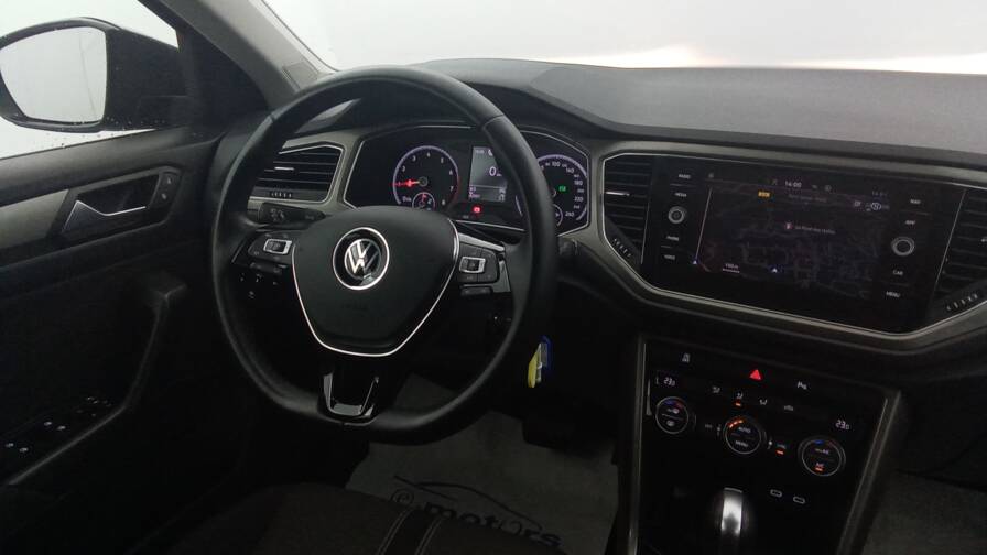 Mandataire Automobile occasion, recherche de Volkswagen T-roc-tsi-150-dsg7-lounge-plus-cam-ra-de-recul-plus-gps - E-Motors