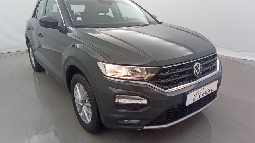 Mandataire Automobile occasion, recherche de Volkswagen T-roc-tsi-150-dsg7-lounge-plus-cam-ra-de-recul-plus-gps - E-Motors