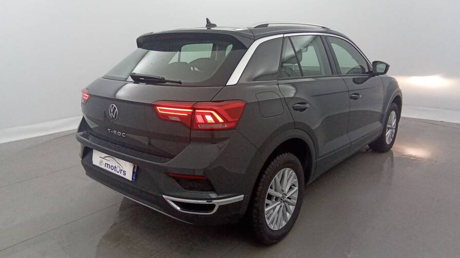 Mandataire Automobile occasion, recherche de Volkswagen T-roc-tsi-150-dsg7-lounge-plus-cam-ra-de-recul-plus-gps - E-Motors