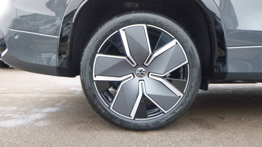 Mandataire Automobile neuf, recherche de Volkswagen Tayron-ehybrid-272-dsg6-5pl-r-line-plus-toit-pano-plus-ja20 - E-Motors