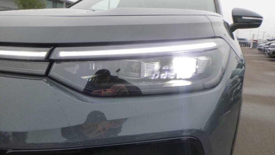 Mandataire Automobile neuf, recherche de Volkswagen Tayron-ehybrid-272-dsg6-5pl-r-line-plus-toit-pano-plus-ja20 - E-Motors