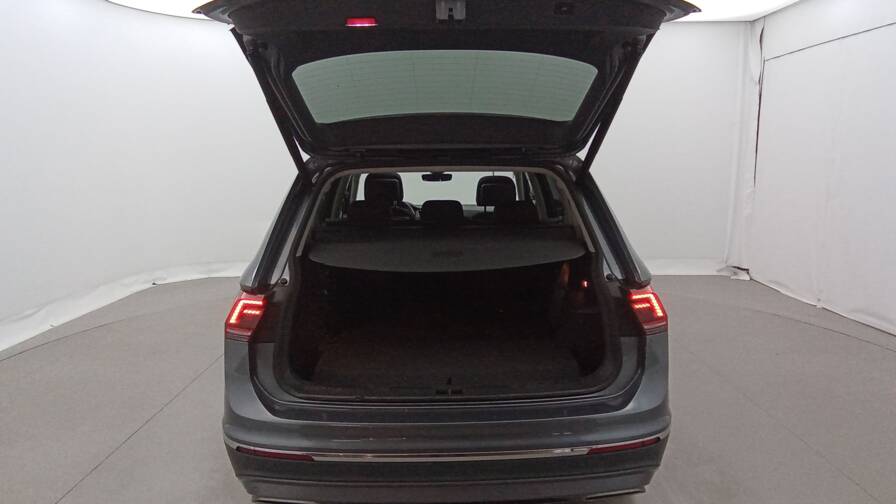 Mandataire Automobile occasion, recherche de Volkswagen Tiguan-allspace-1-5-tsi-150-evo-dsg7-carat - E-Motors