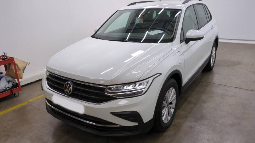 Mandataire Automobile occasion, recherche de Volkswagen Tiguan-ehybrid-245-dsg6-life-plus-cam-ra-plus-attelage-plus-nav - E-Motors