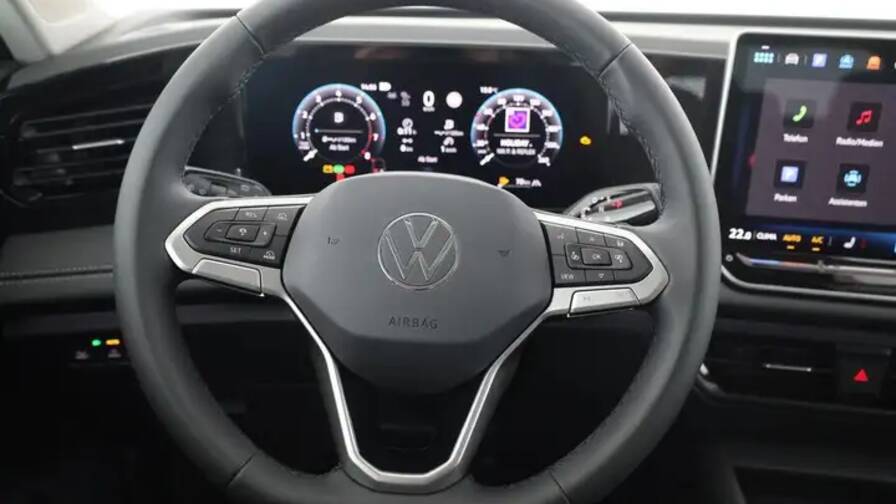 Mandataire Automobile neuf, recherche de Volkswagen Tiguan-tdi-150-dsg7-life-plus-toit-pano-ouvrant-plus-pack-confort-hiver-plus-pack-iq-drive - E-Motors