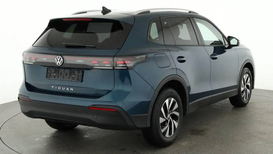 Mandataire Automobile neuf, recherche de Volkswagen Tiguan-tdi-150-dsg7-life-plus-toit-pano-ouvrant-plus-pack-confort-hiver-plus-pack-iq-drive - E-Motors