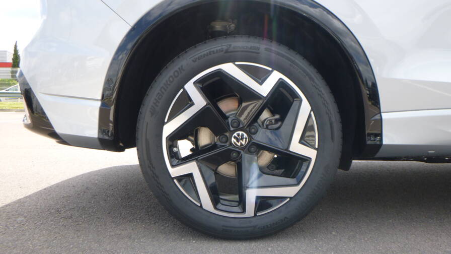 Mandataire Automobile neuf, recherche de Volkswagen Tiguan-tdi-150-dsg7-r-line-toit-pano-pack-hiver-360-acc-keyless-hml - E-Motors