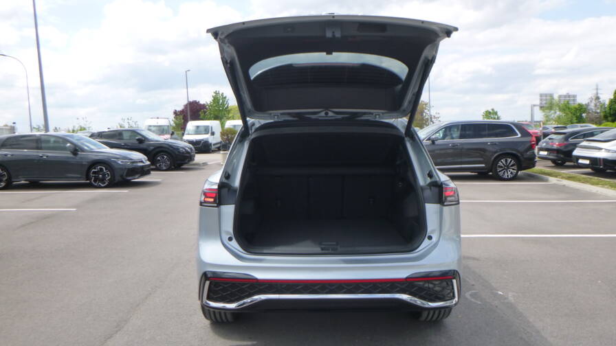 Mandataire Automobile neuf, recherche de Volkswagen Tiguan-tdi-150-dsg7-r-line-toit-pano-pack-hiver-360-acc-keyless-hml - E-Motors
