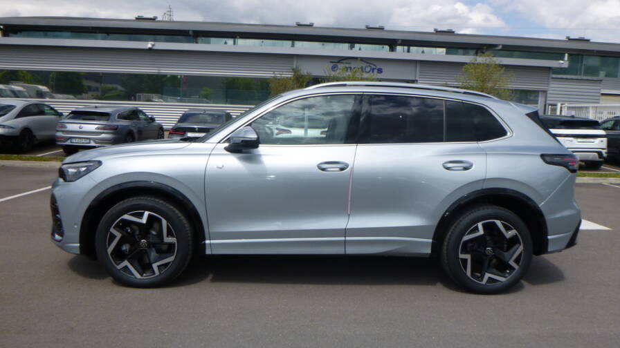 Mandataire Automobile neuf, recherche de Volkswagen Tiguan-tdi-150-dsg7-r-line-toit-pano-pack-hiver-360-acc-keyless-hml - E-Motors