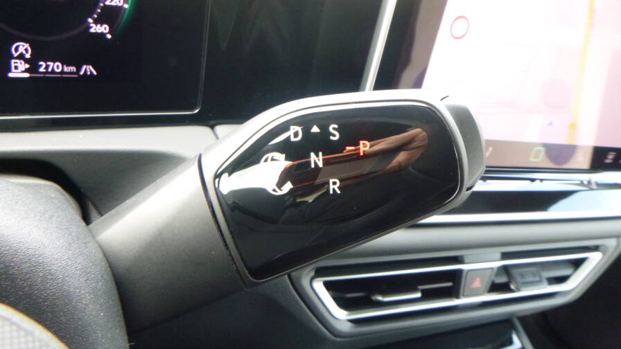 Mandataire Automobile neuf, recherche de Volkswagen Tiguan-tdi-150-dsg7-r-line-toit-pano-pack-hiver-360-acc-keyless-hml - E-Motors